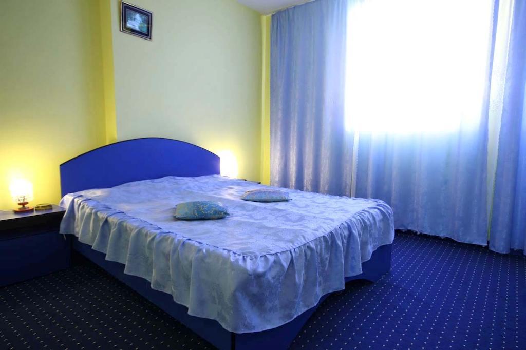 Hotel Dynes เอโฟริเอนอร์ด ภายนอก รูปภาพ