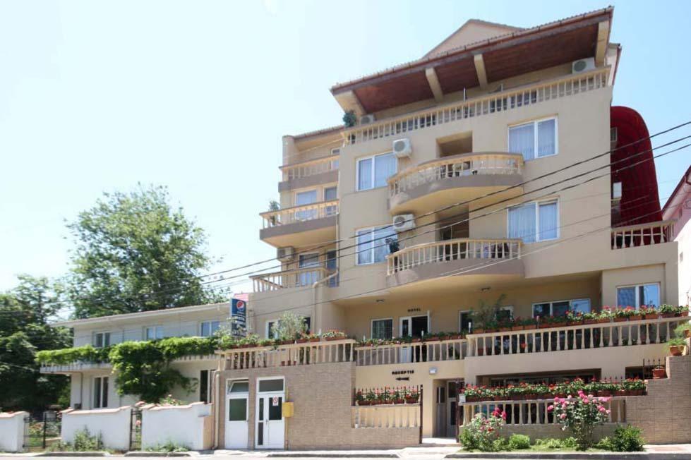 Hotel Dynes เอโฟริเอนอร์ด ภายนอก รูปภาพ